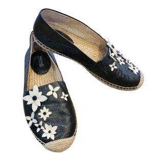 Michael Kors Lola Leather Floral Slip On Espadrille Flats, Black/White 6.5